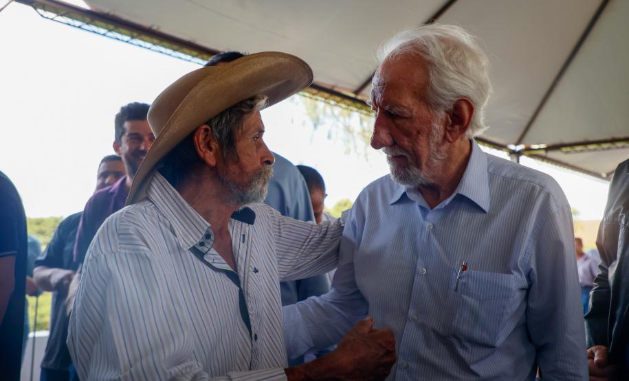Estado inaugura pavimentação de estrada que liga Paraíso do Norte a Nova Aliança do Ivaí