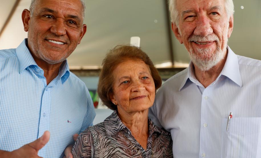 Estado inaugura pavimentação de estrada que liga Paraíso do Norte a Nova Aliança do Ivaí