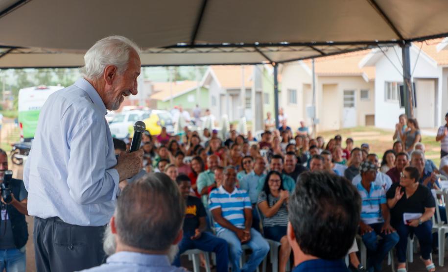 Piana inaugura residencial que beneficia 40 famílias de São Carlos do Ivaí