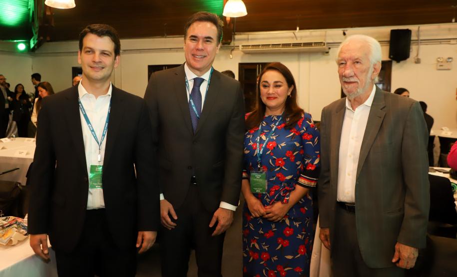 Piana participa de seminário sobre eletromobilidade no transporte público, em Curitiba