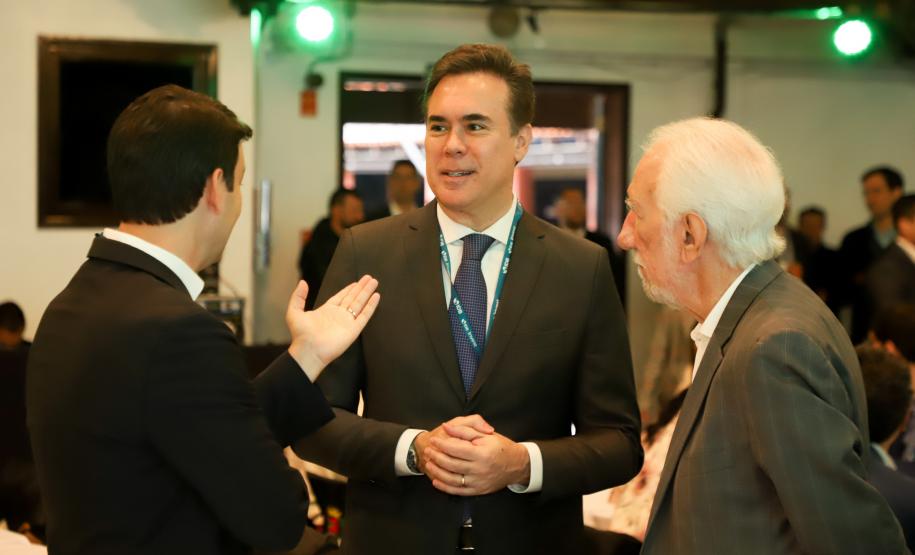 Piana participa de seminário sobre eletromobilidade no transporte público, em Curitiba