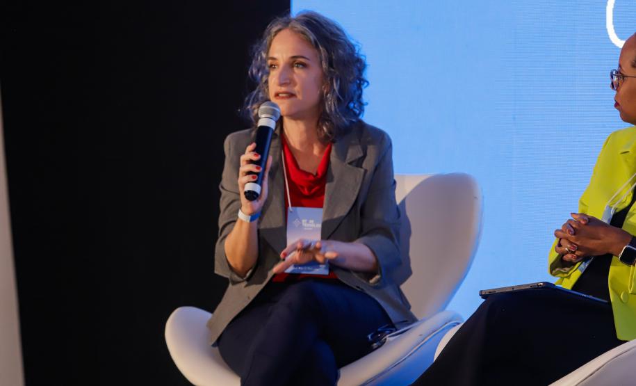 Piana destaca avanços do Paraná em evento que discute tecnologia no ensino público