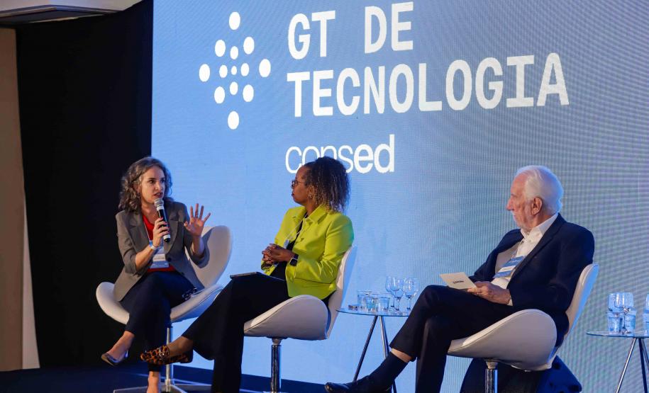 Piana destaca avanços do Paraná em evento que discute tecnologia no ensino público