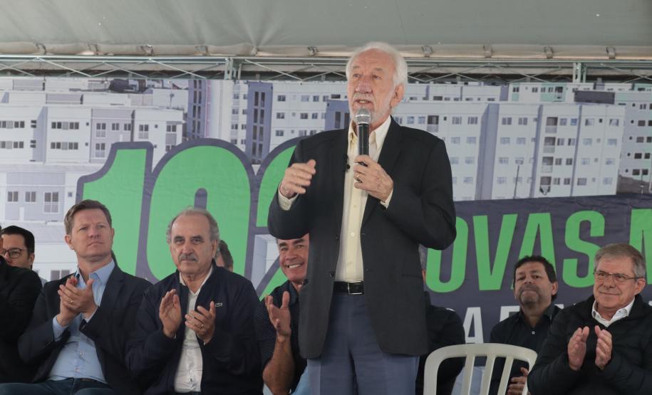 Casa Fácil Paraná: com apoio do Estado, 192 famílias de Cascavel recebem moradias