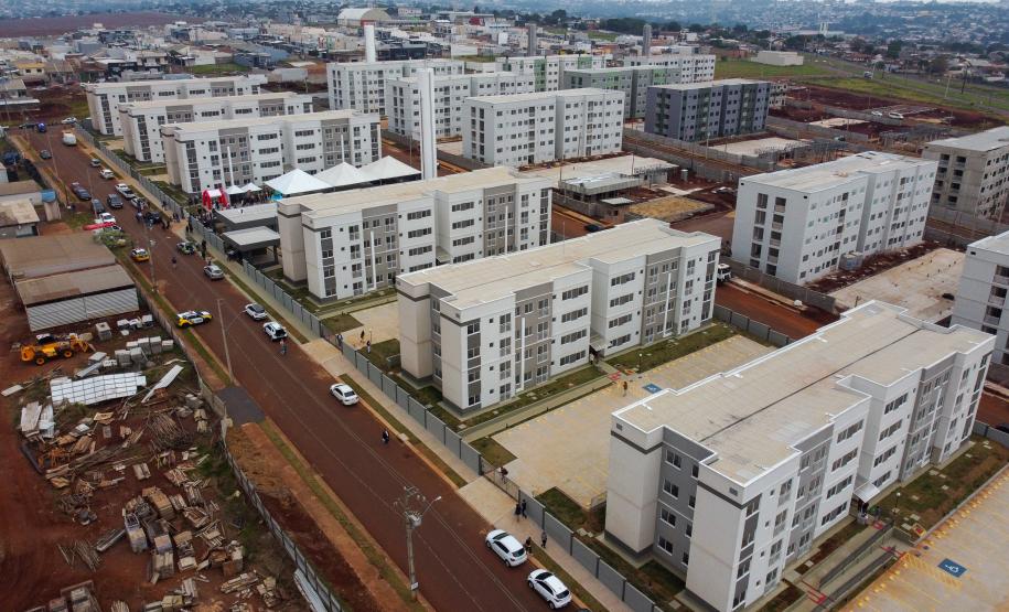 Casa Fácil Paraná: com apoio do Estado, 192 famílias de Cascavel recebem moradias