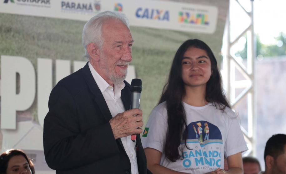 Com apoio do Estado, 67 famílias de Japurá recebem as chaves da casa própria