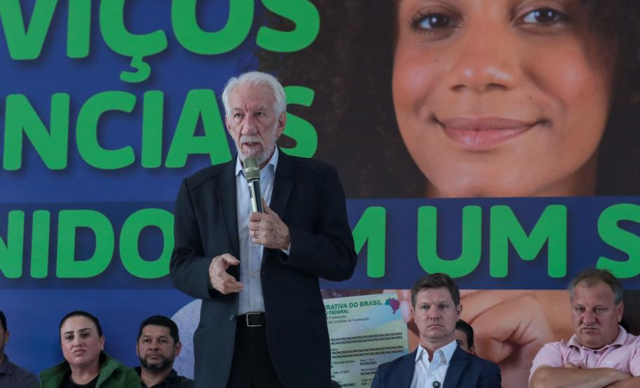 Darci Piana participa da feira de serviços Paraná em Ação, em São Mateus do Sul