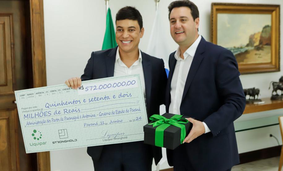 Empresa que arrematou área no Porto de Paranaguá anuncia investimento de R$ 572 milhões