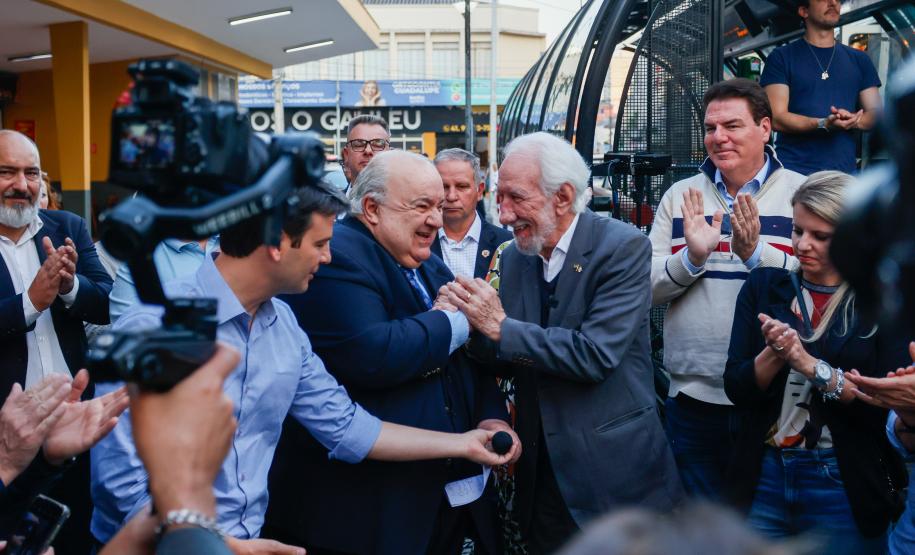 Em parceria com municípios, Estado reativa linha Barreirinha/São José