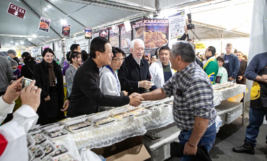 Darci Piana celebra cultura japonesa na festa de 116 anos da imigração