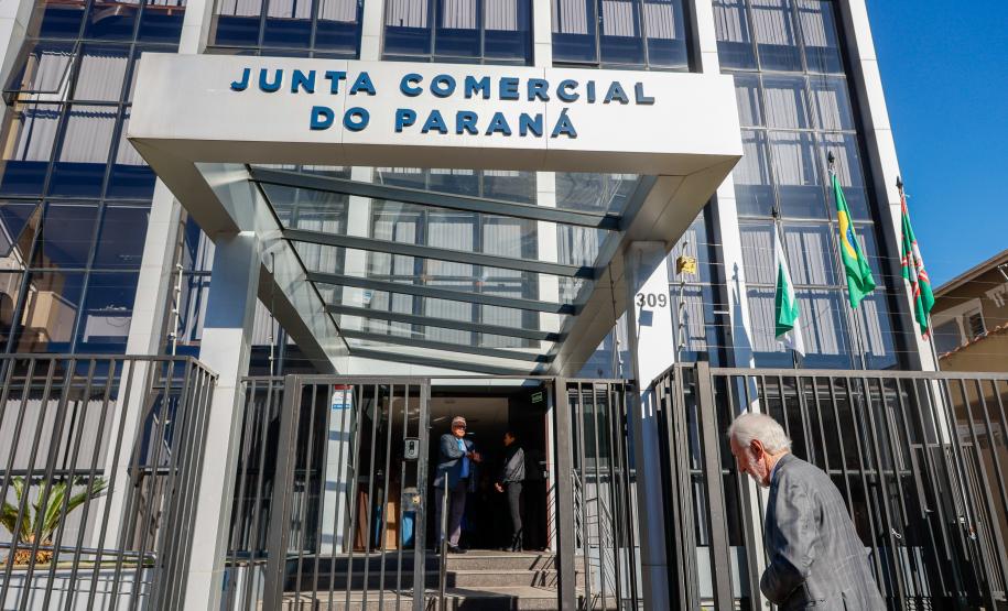 Junta Comercial do Paraná inaugura nova sede no Centro de Curitiba