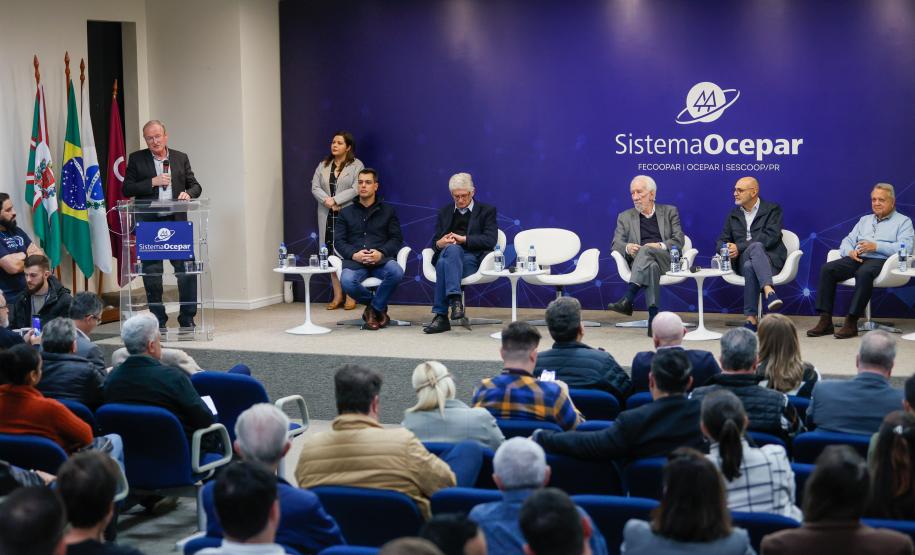 Piana destaca protagonismo do Paraná na produção de alimentos em evento da Ocepar