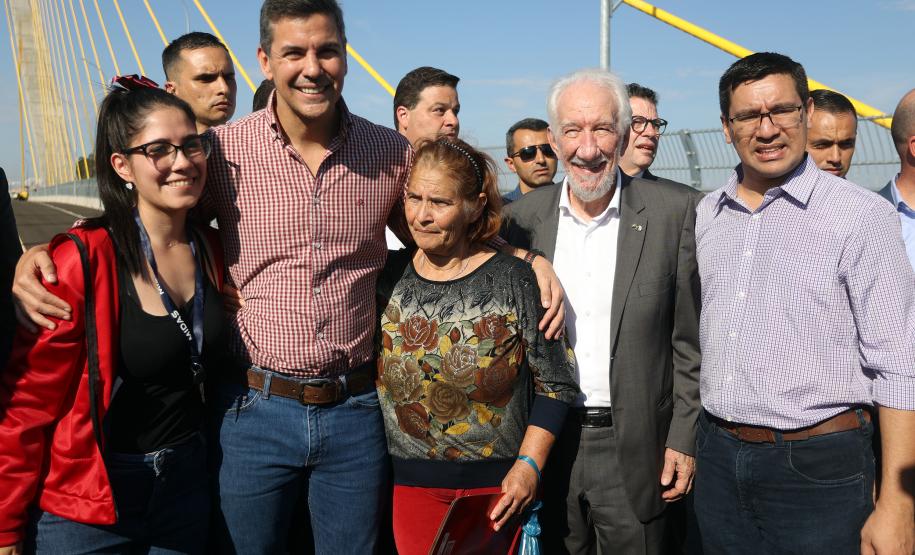 Darci Piana e presidente do Paraguai visitam Ponte da Integração, em Foz do Iguaçu