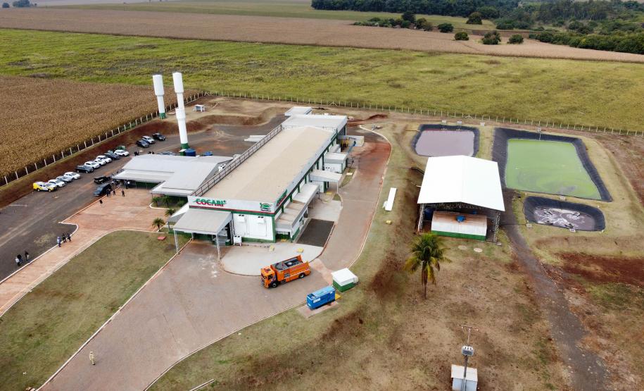 Piana recebe ministro da Pesca e apresenta produtores de tilápia do Norte do Paraná