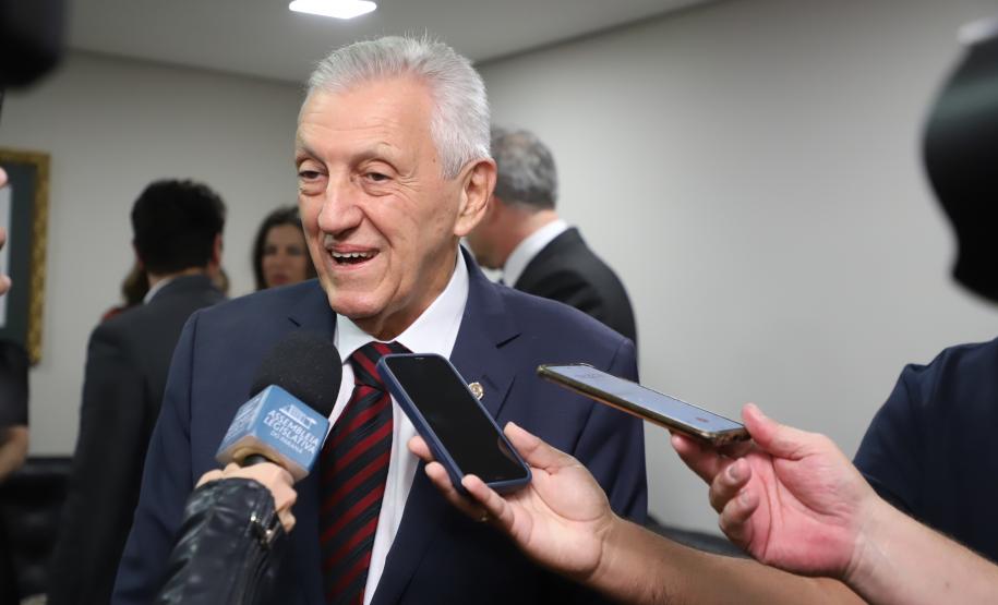 Piana participa da entrega do título de Cidadão Honorário do Paraná a Paulo Pennacchi