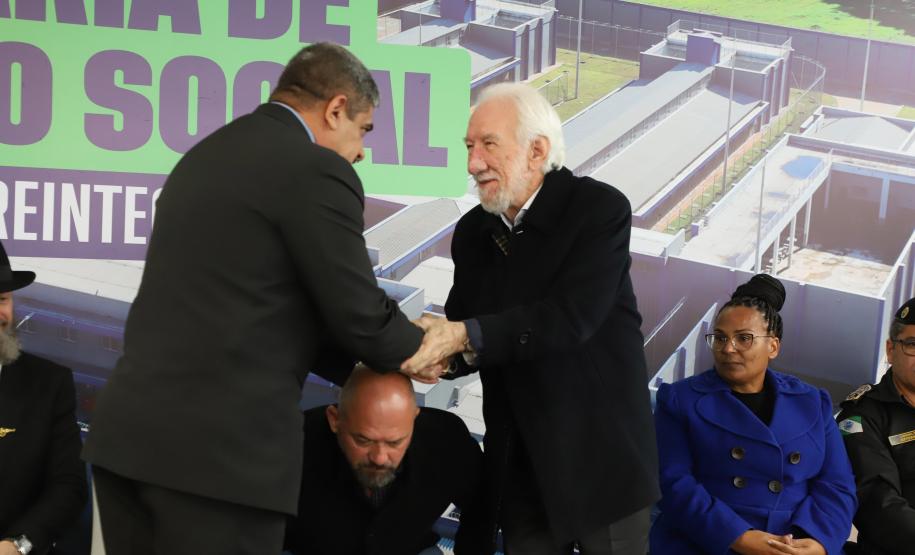 Piana inaugura unidade prisional com 392 vagas no complexo penitenciário de Piraquara