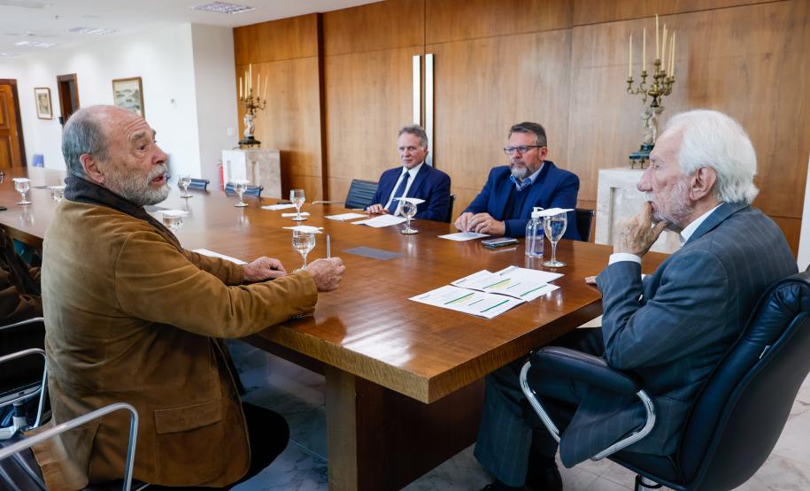 Sanepar e Pequeno Príncipe assinam parceria para pesquisa de efluentes hospitalares