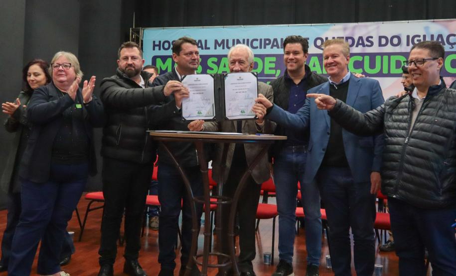 Governo inaugura obras e anuncia novos investimentos para Quedas do Iguaçu