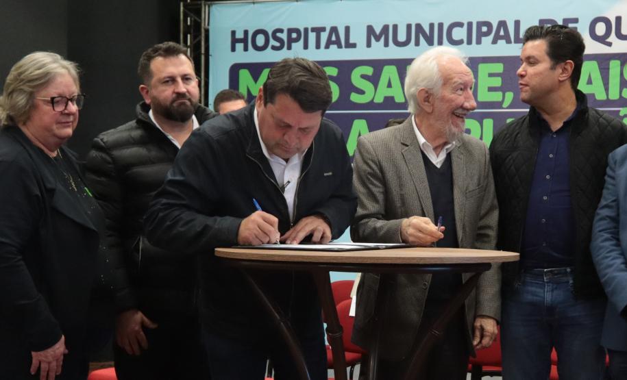 Governo inaugura obras e anuncia novos investimentos para Quedas do Iguaçu