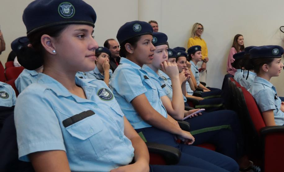 Governo inaugura obras e anuncia novos investimentos para Quedas do Iguaçu