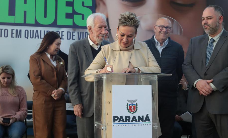 Sanepar investe R$ 680 milhões em obras de água e esgoto em dezenas de municípios