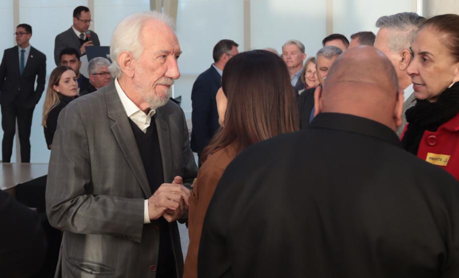 Sanepar e Pequeno Príncipe assinam parceria para pesquisa de efluentes hospitalares