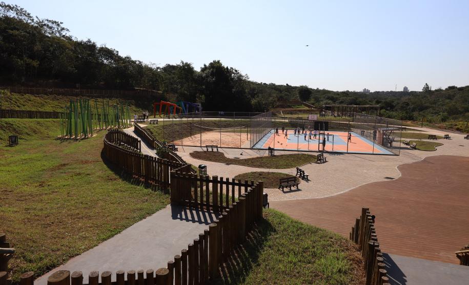 Governo entrega Parque Urbano Manduhy, maior área de lazer de Cianorte