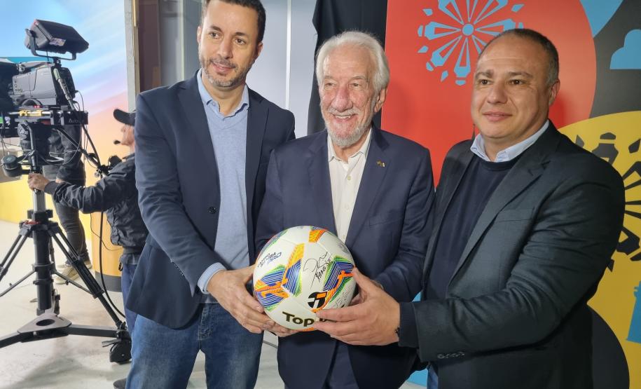 Piana destaca sucesso da 2ª divisão do Paranaense na TV Paraná Turismo em premiação