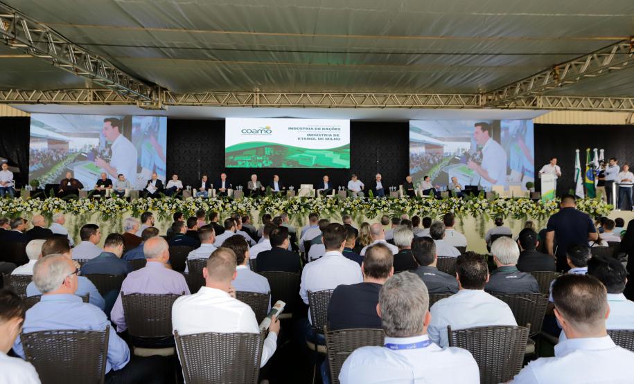 Coamo inaugura fábrica de ração e inicia investimento de R$ 1,7 bilhão para produzir etanol