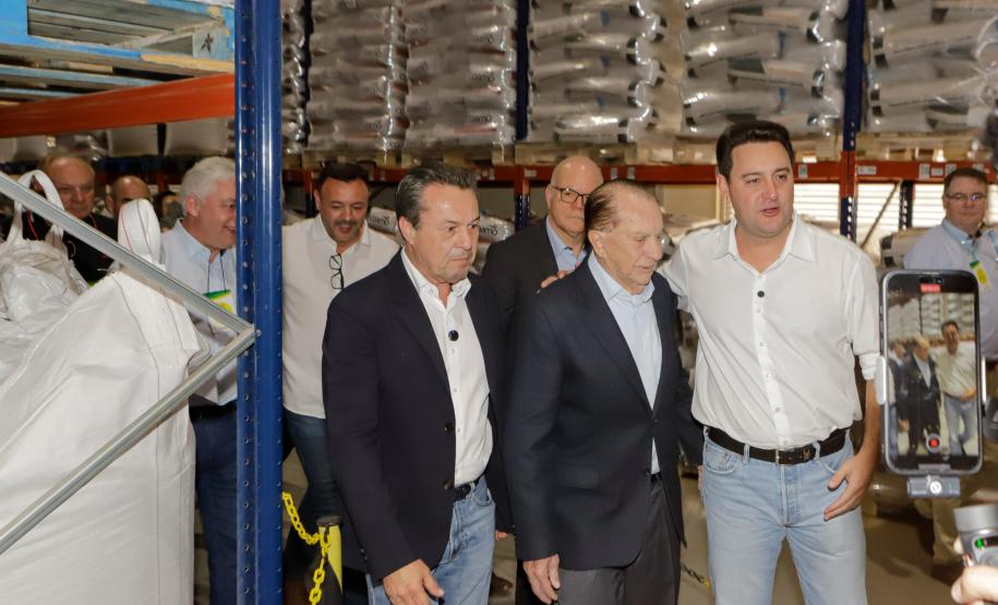 Coamo inaugura fábrica de ração e inicia investimento de R$ 1,7 bilhão para produzir etanol