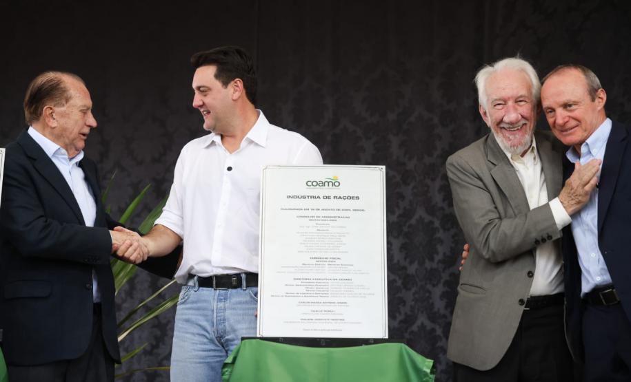 Coamo inaugura fábrica de ração e inicia investimento de R$ 1,7 bilhão para produzir etanol