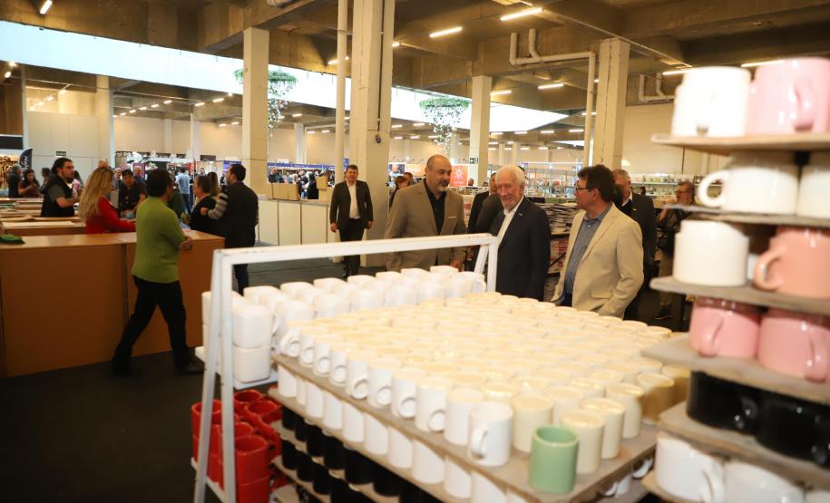 Piana destaca vocação de Campo Largo na produção de louças e cerâmica