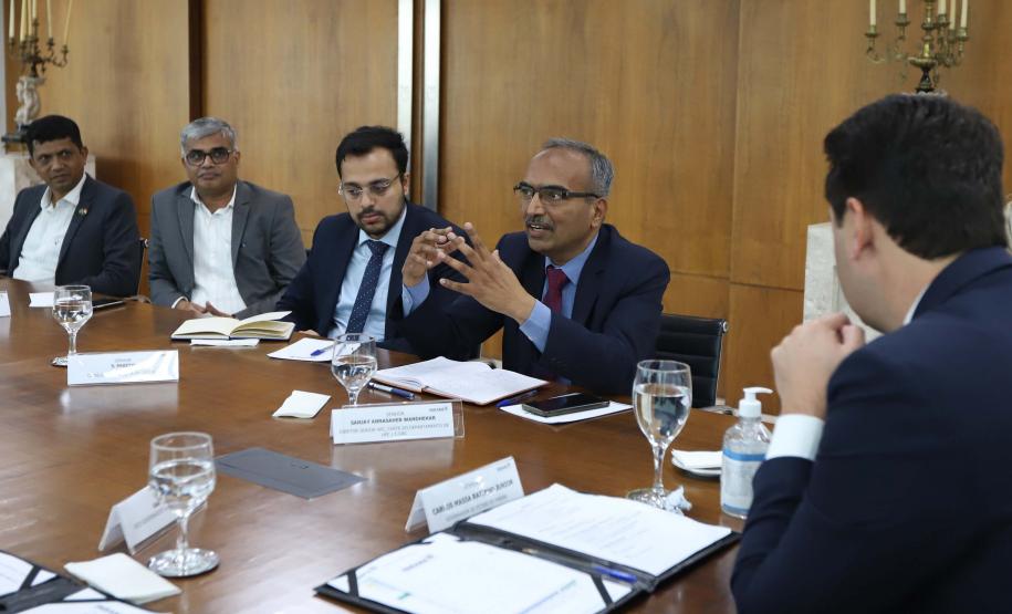 Comitiva da Índia visita Paraná para planejar instalação de supercomputadores