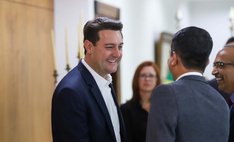 Comitiva da Índia visita Paraná para planejar instalação de supercomputadores