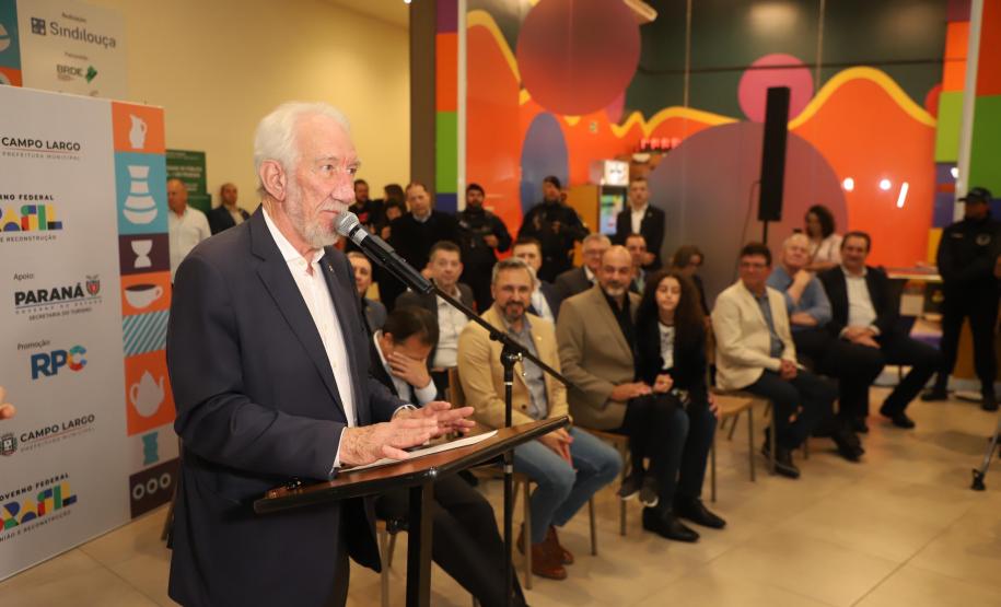 Piana destaca vocação de Campo Largo na produção de louças e cerâmica