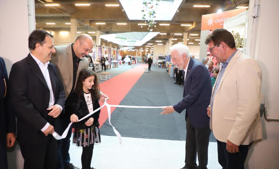 Piana destaca vocação de Campo Largo na produção de louças e cerâmica