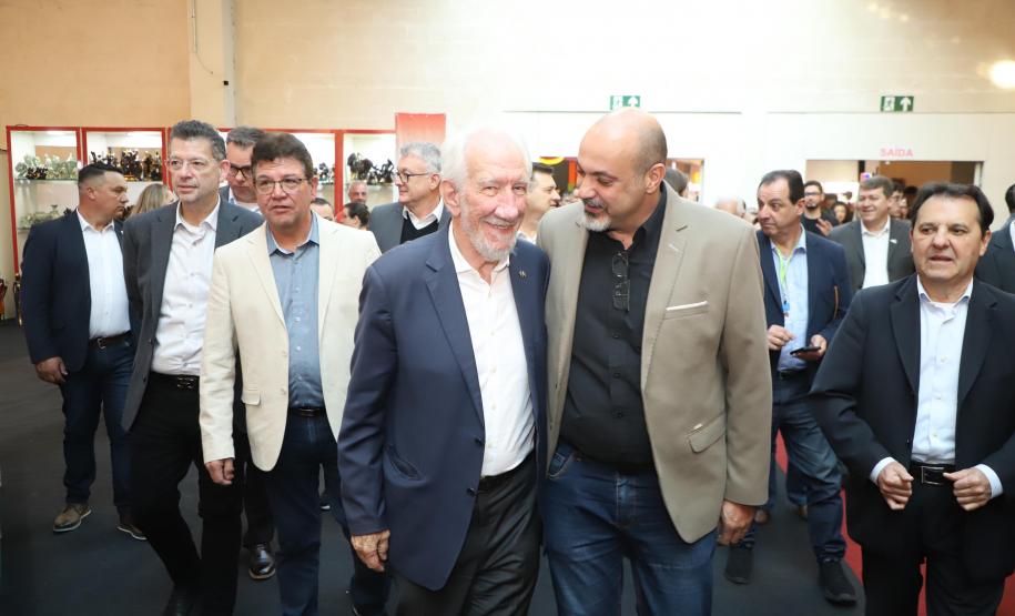 Piana destaca vocação de Campo Largo na produção de louças e cerâmica