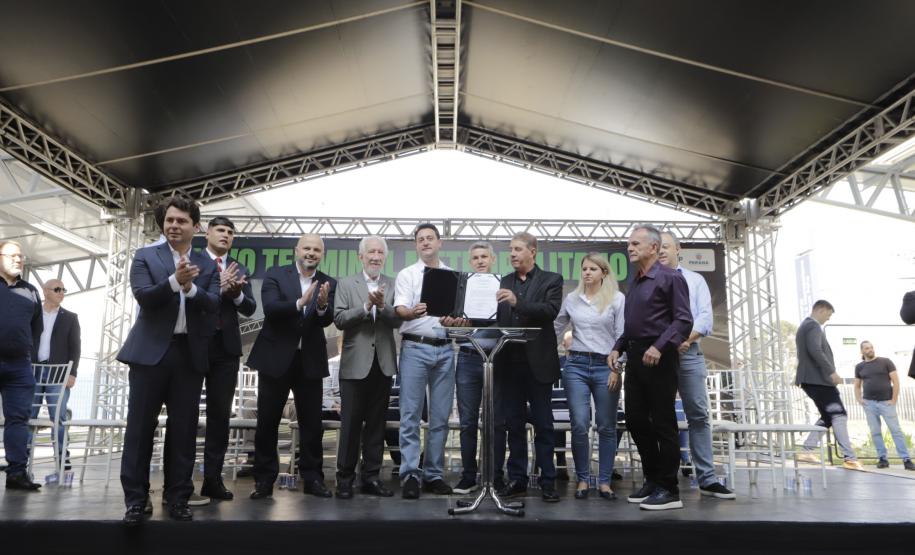 Governador autoriza início da pavimentação entre São José dos Pinhais e Mandirituba