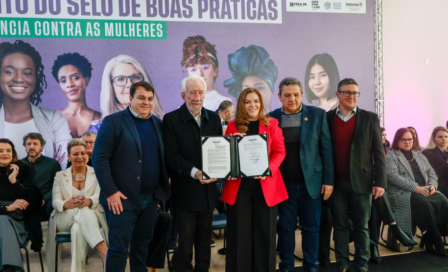 Empresas e instituições do Paraná podem aderir ao selo que reconhece ações pelas mulheres