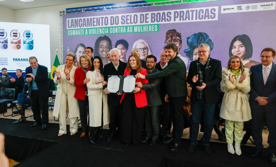 Empresas e instituições do Paraná podem aderir ao selo que reconhece ações pelas mulheres