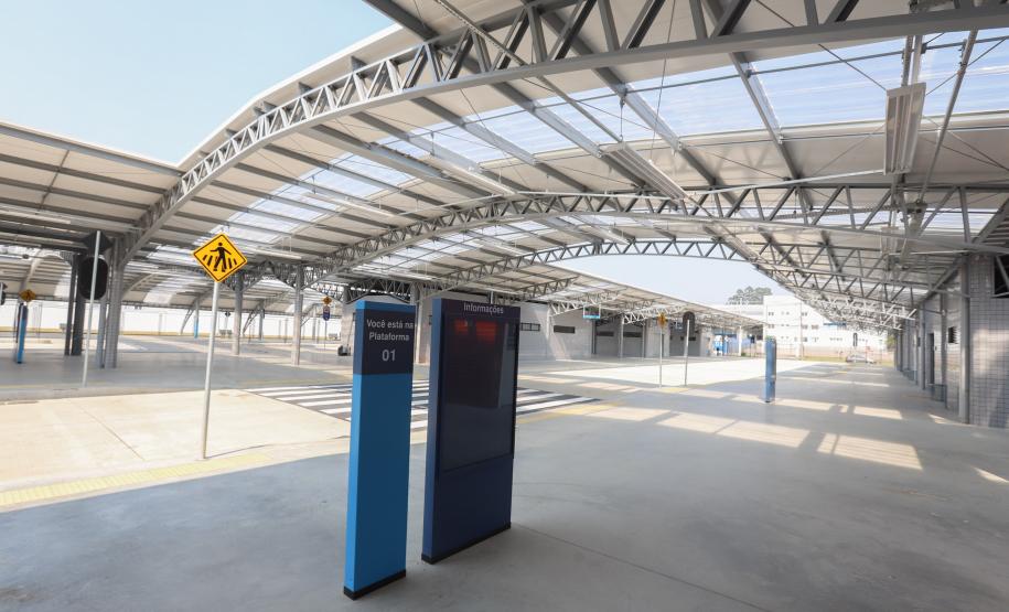 Ratinho Junior inaugura novo terminal metropolitano de São José dos Pinhais