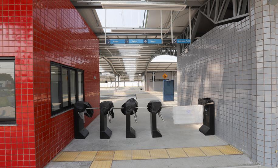 Ratinho Junior inaugura novo terminal metropolitano de São José dos Pinhais