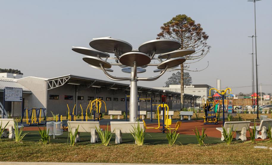 Ratinho Junior inaugura novo terminal metropolitano de São José dos Pinhais