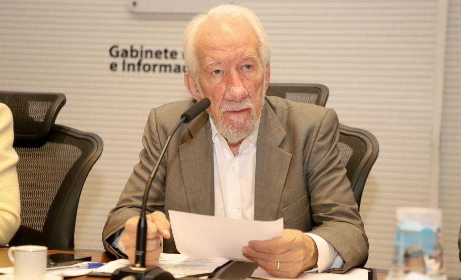 Representantes de 39 países: Piana apresenta potencial do Paraná ao Corpo Consular