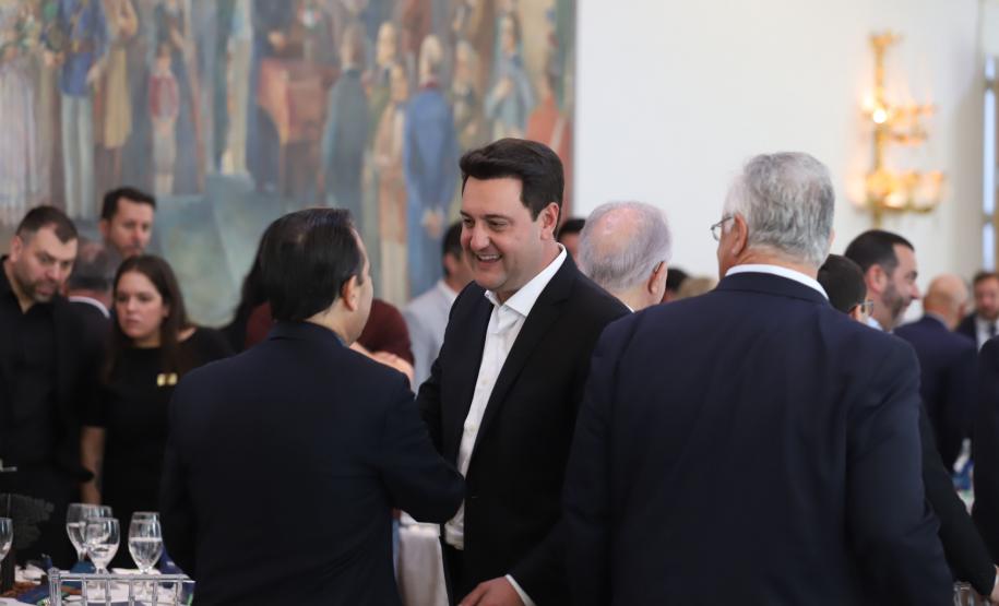 Governador mostra investimentos no Paraná a empresários: R$ 285 bi desde 2019