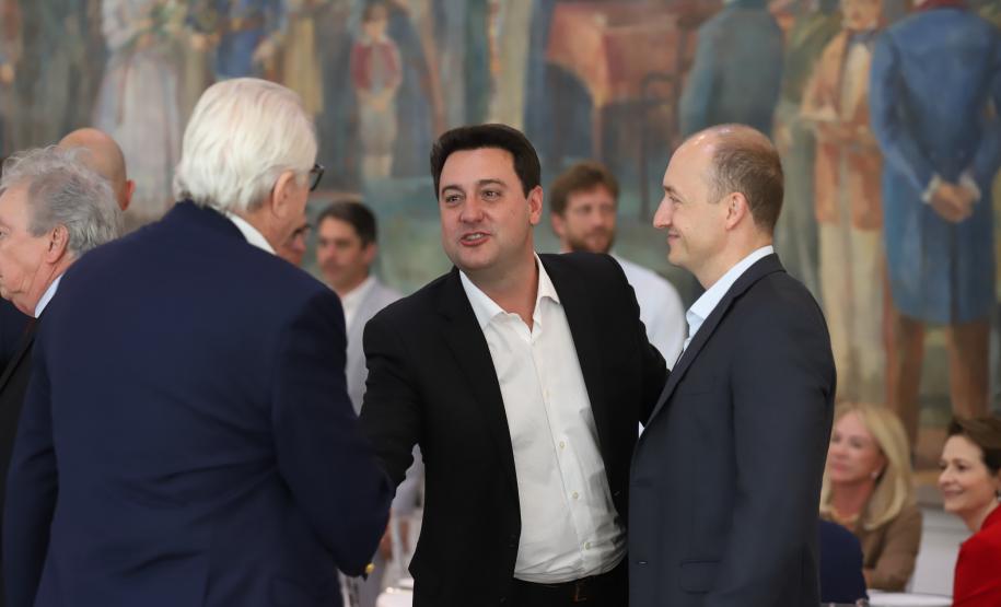 Governador mostra investimentos no Paraná a empresários: R$ 285 bi desde 2019