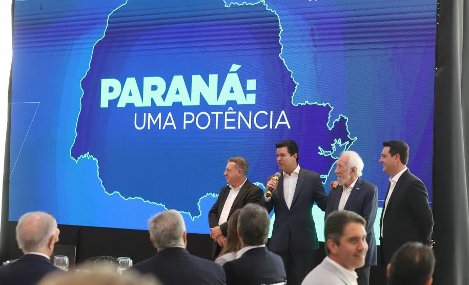 Governador mostra investimentos no Paraná a empresários: R$ 285 bi desde 2019