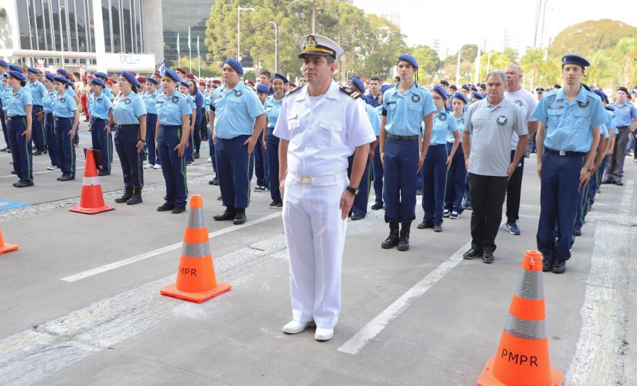 Governo do Estado e Exército abrem comemorações da Semana da Pátria em Curitiba