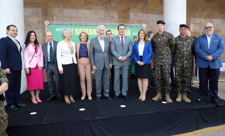 Governo do Estado e Exército abrem comemorações da Semana da Pátria em Curitiba