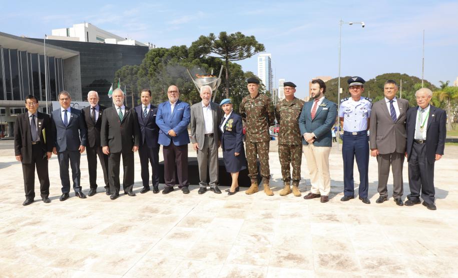 Governo do Estado e Exército abrem comemorações da Semana da Pátria em Curitiba
